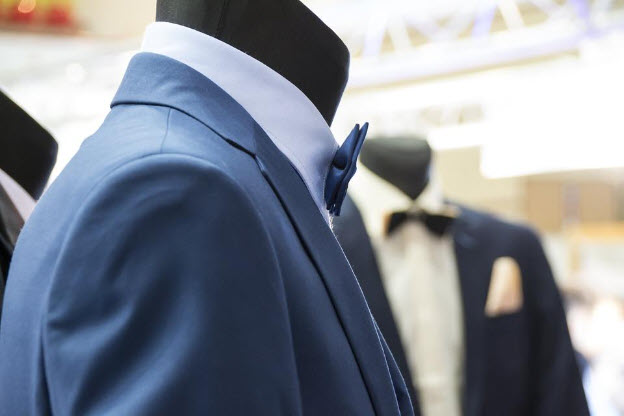Every successful man must have these 6 suits in his wardrobe.