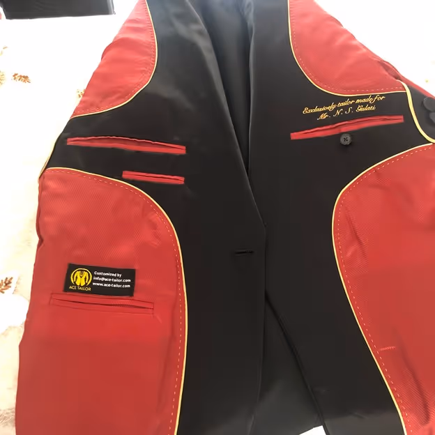 In addition to fabrics, we will guide you through various styles, fits, and designs. Whether you’re looking for a sharp suit, a chic dress, or casual wear