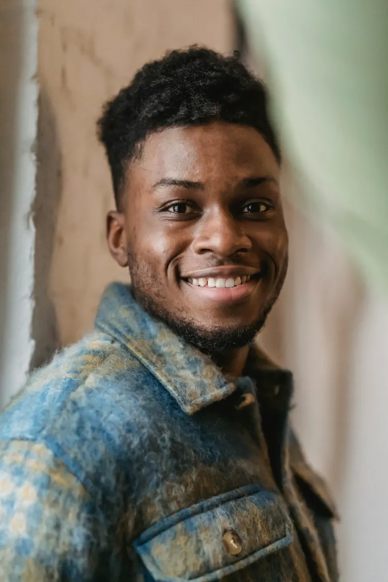 Chambray Characteristics : Denim-like appearance, lightweight, breathable