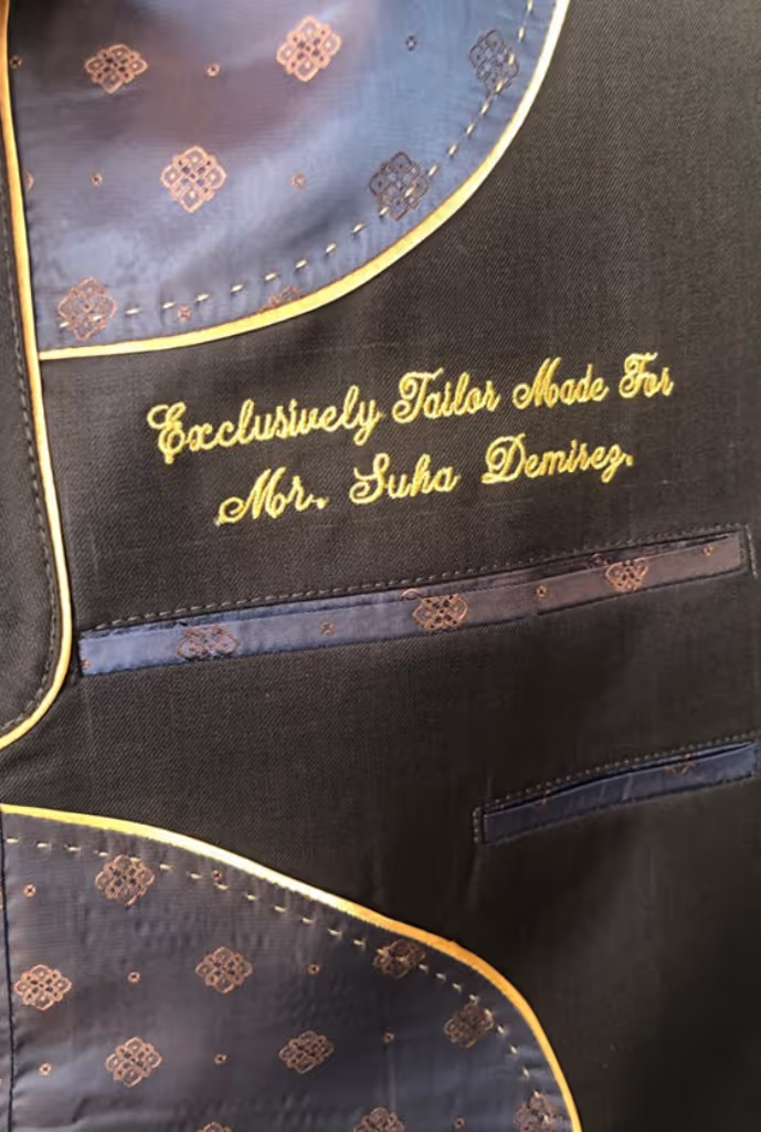 Lining Options : A wide range of lining colors and patterns, allowing the client to add a touch of personal flair.