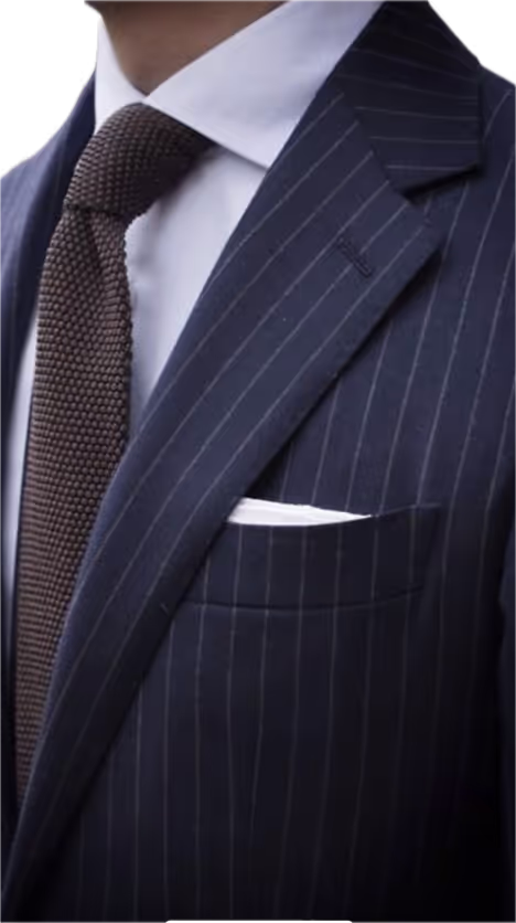 Skilled Artisans : Thai tailors typically have extensive training and experience, leading to high levels of craftsmanship. They pay attention to details. resulting in garments that fit well and look polished.